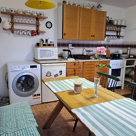 U Lesa Na Konci Sveta Medlovice (Uherske Hradiste)